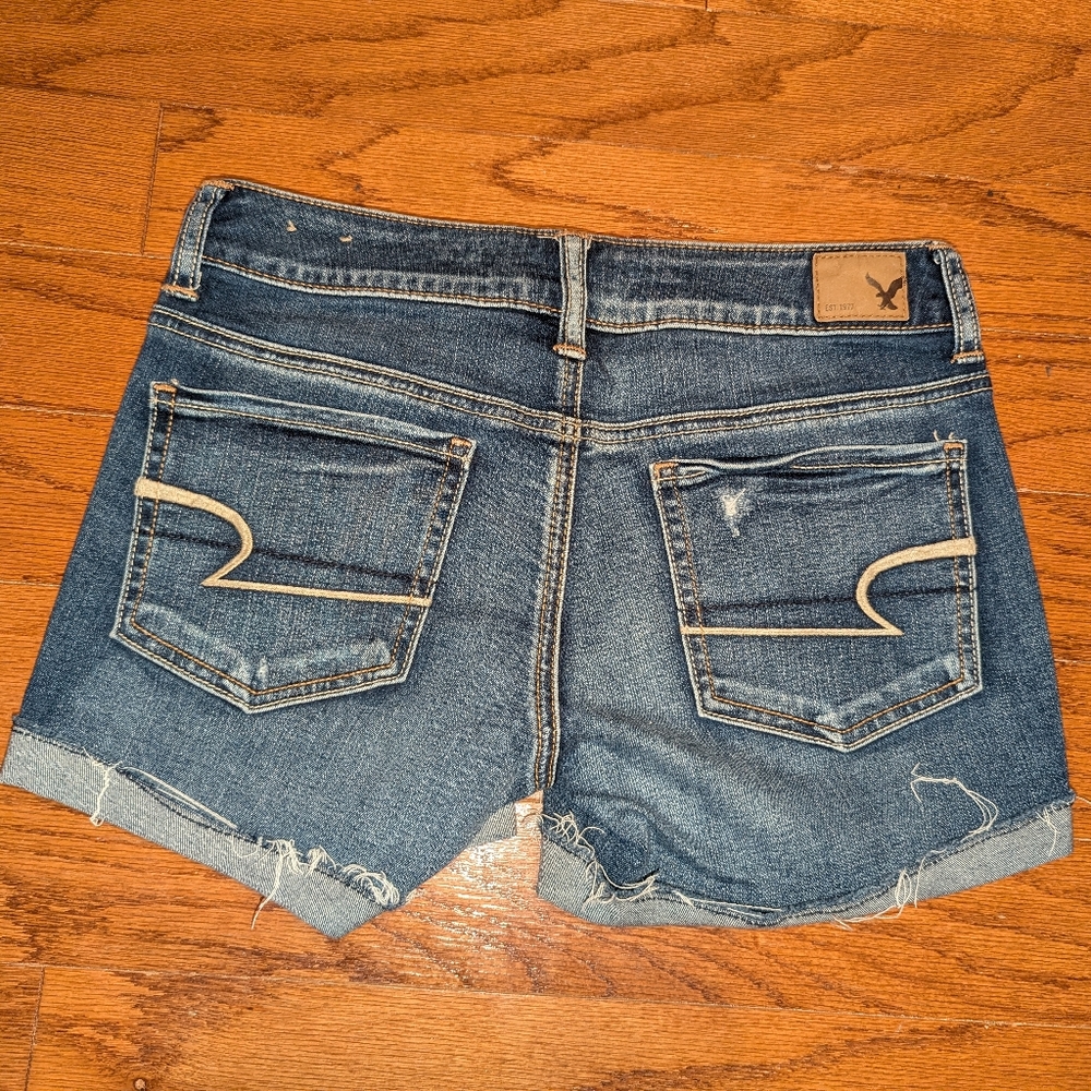 American Eagle jean shorts bundle - low rise - size 4 - Distressed - Picture 14 of 14